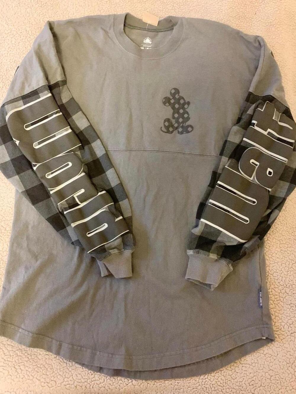Walt disney parks unisex small longsleeve shirt